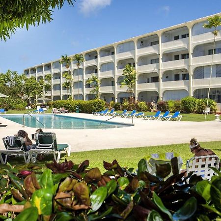 Ground Floor Apartment Located In Hometown, 5 Min Walk To The Beach Сент-Джеймс Экстерьер фото